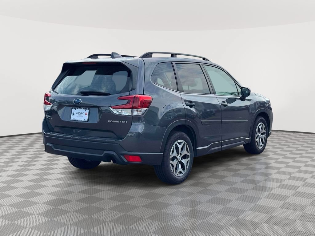 Used 2021 Subaru Forester Premium AWD/4WD image 7