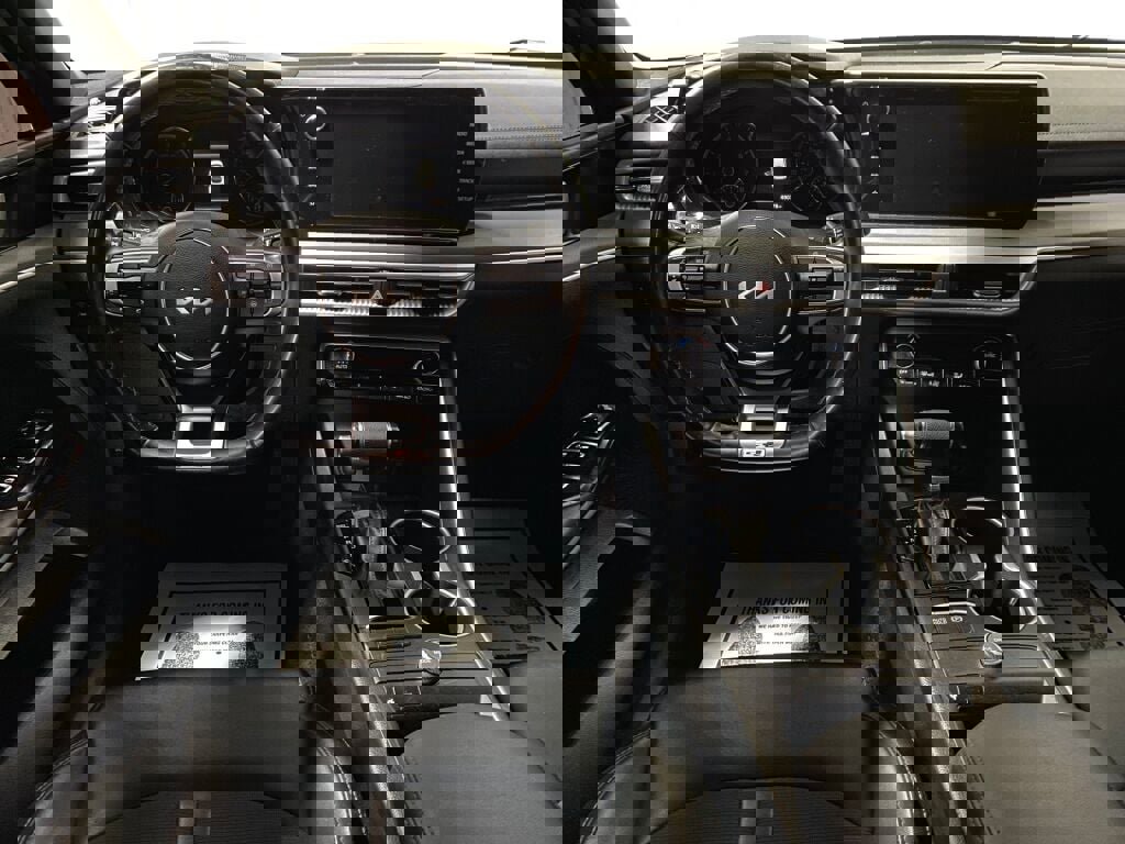 Used 2022 Kia K5 GT-Line image 9