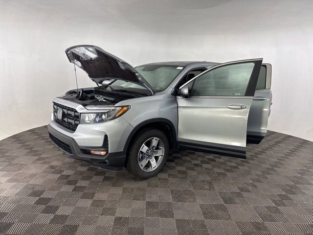Certified 2025 Honda Ridgeline RTL image 14