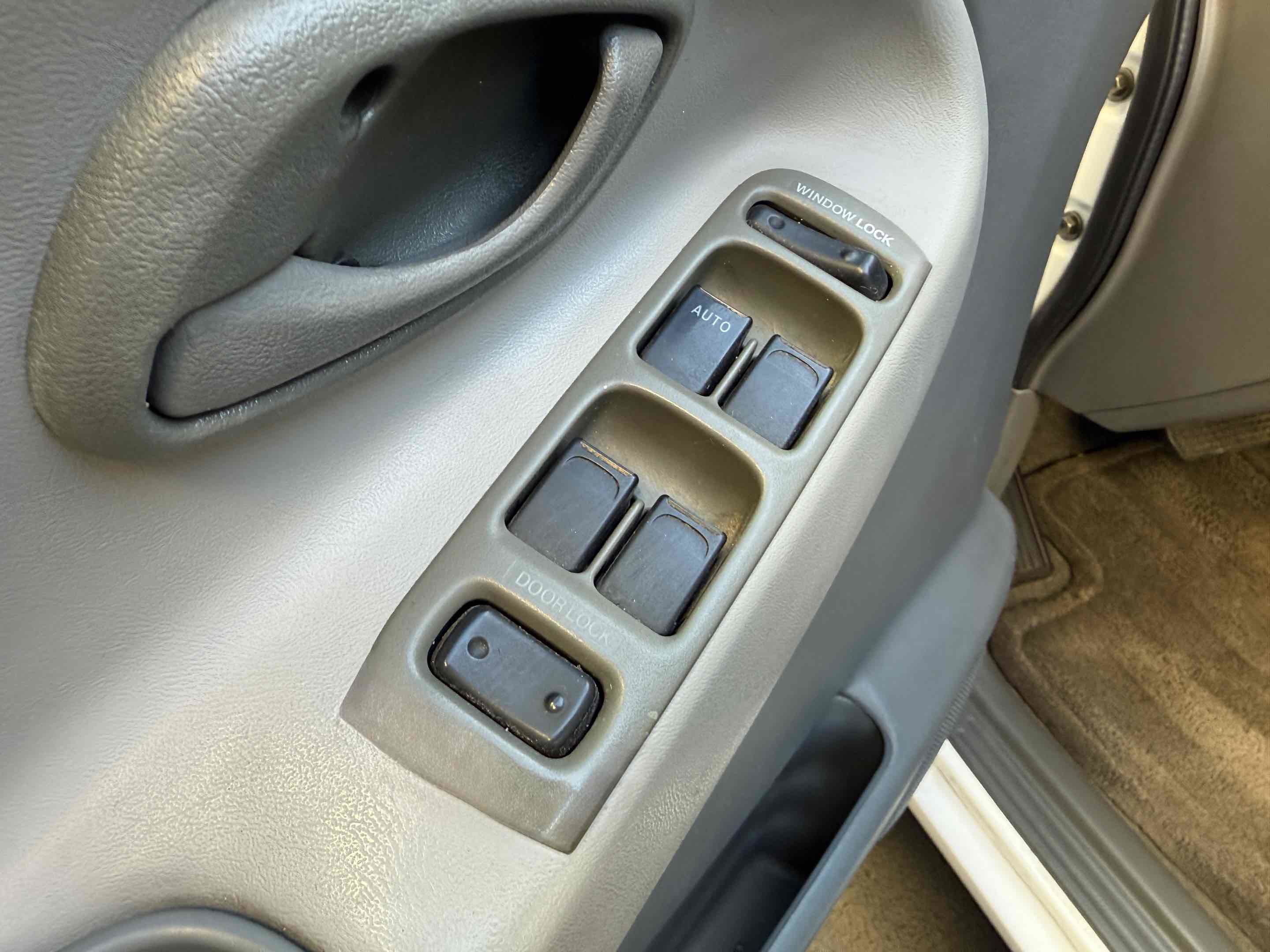 Used 2003 Chevrolet Tracker ZR2 image 43