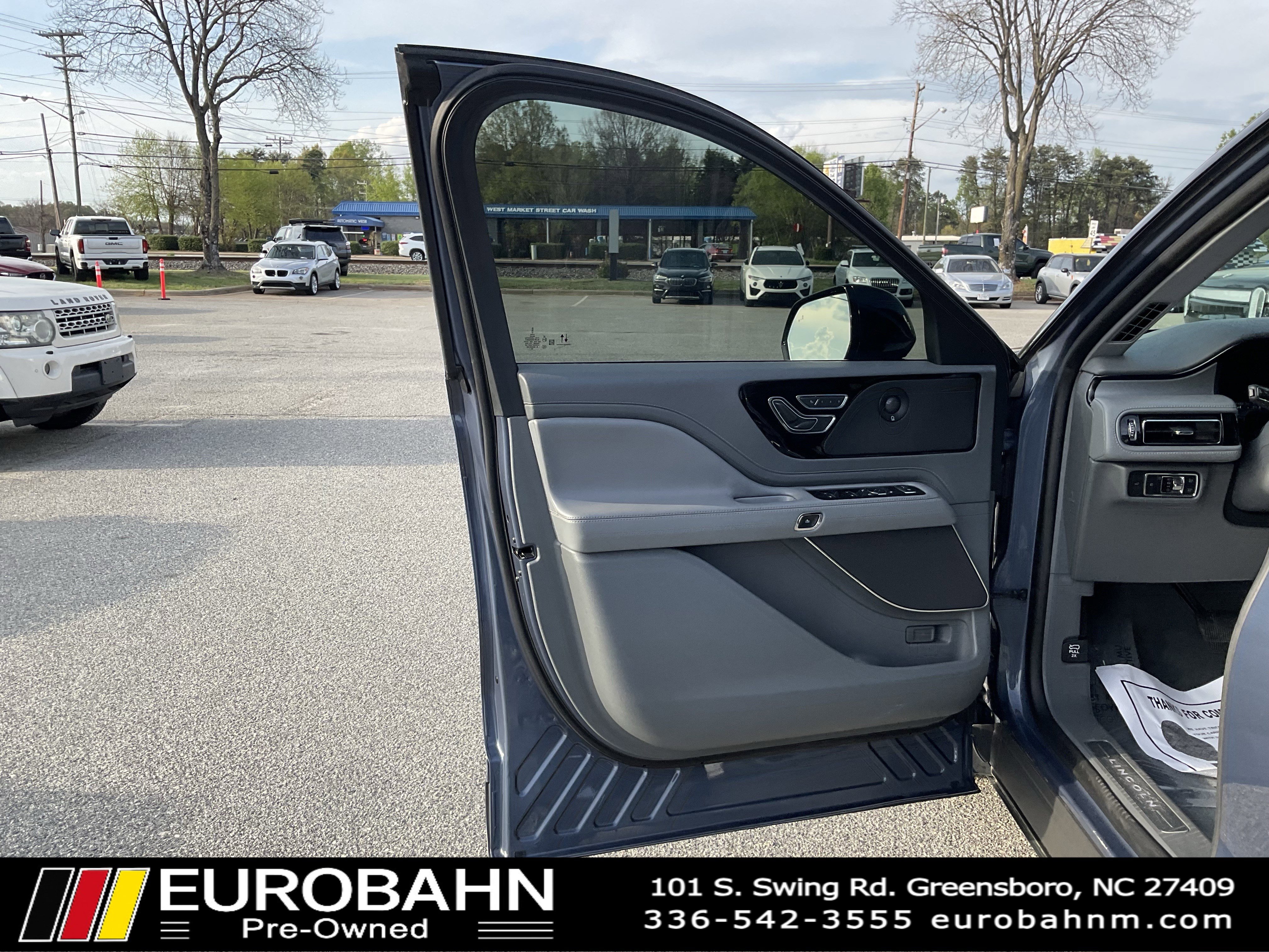 Used 2021 Lincoln Aviator Reserve w/ Elements Package Plus image 9