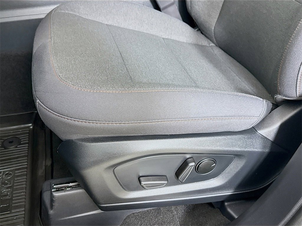 Used 2025 Ford Explorer Active image 21