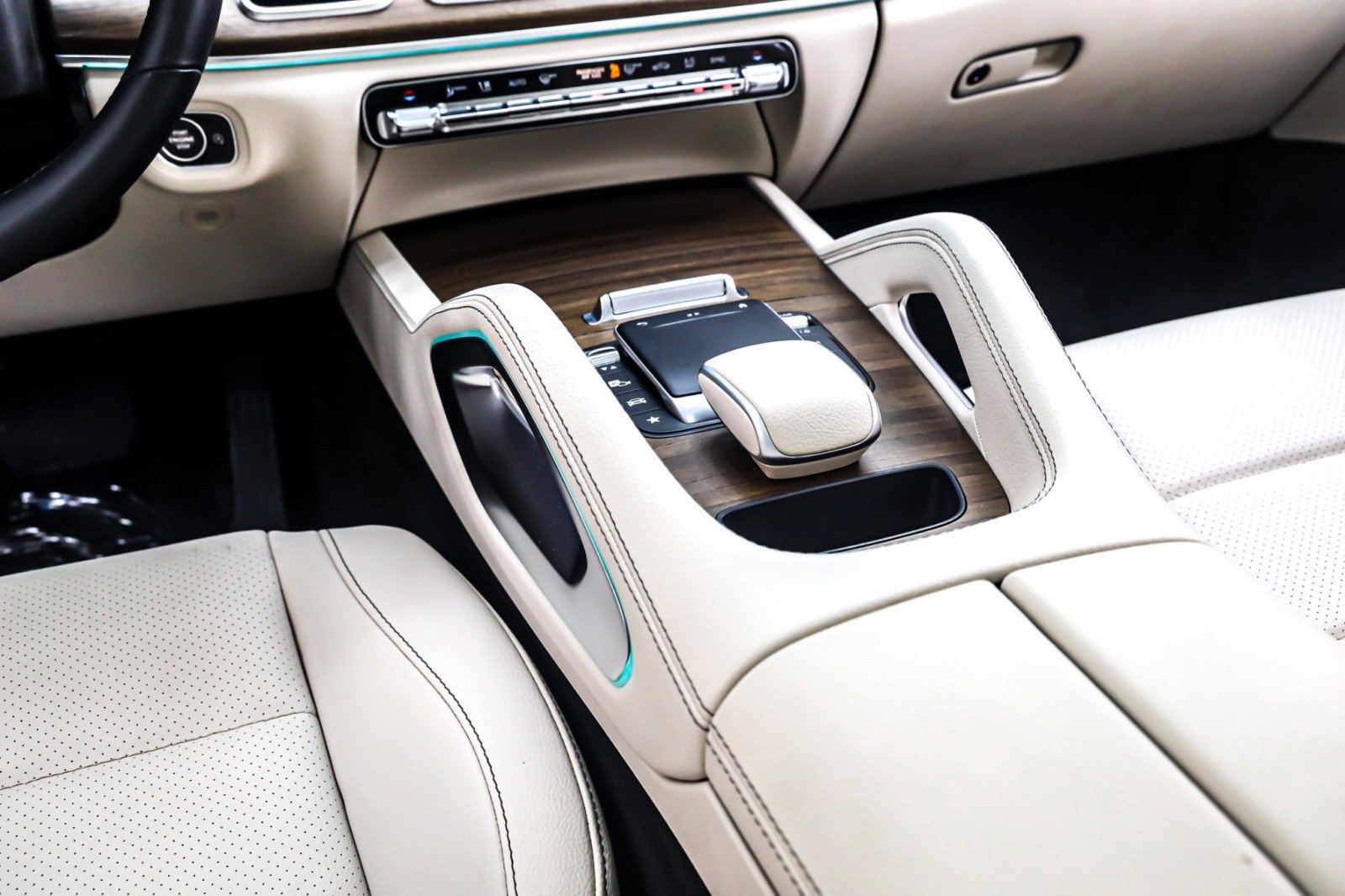 Used 2022 Mercedes-Benz GLE 350 image 7