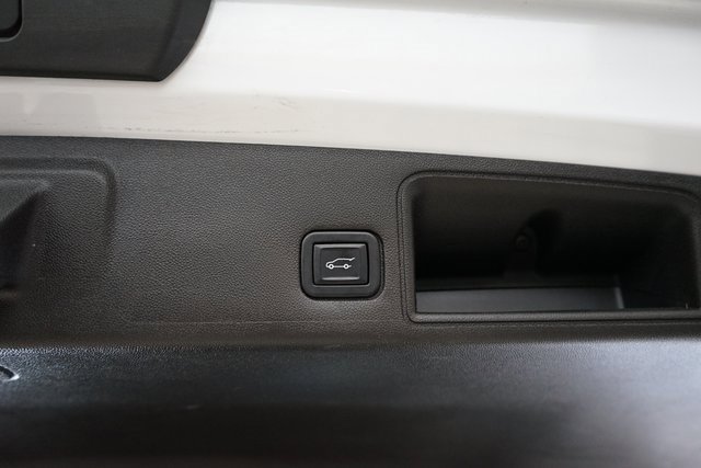 Used 2022 GMC Terrain SLT image 46