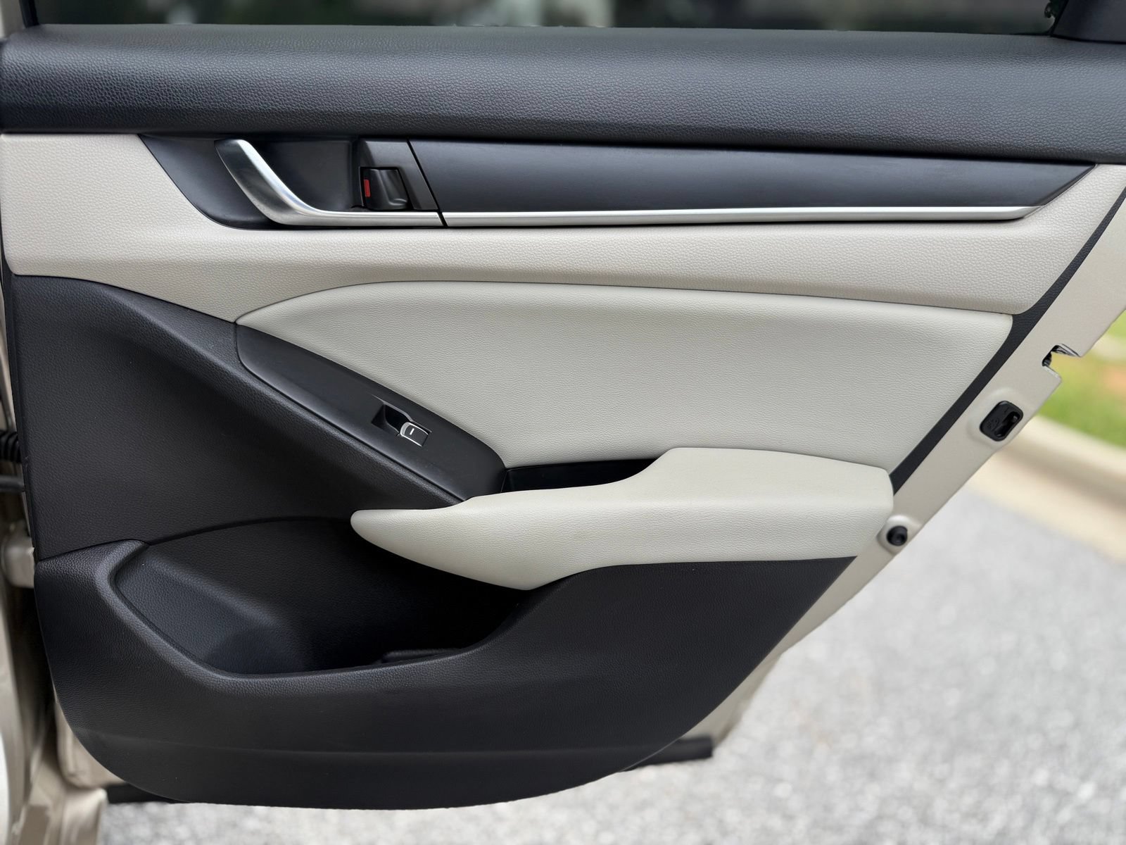 Used 2018 Honda Accord LX image 46