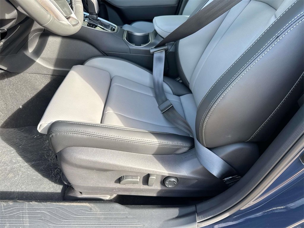 New 2025 Subaru Outback Limited image 11