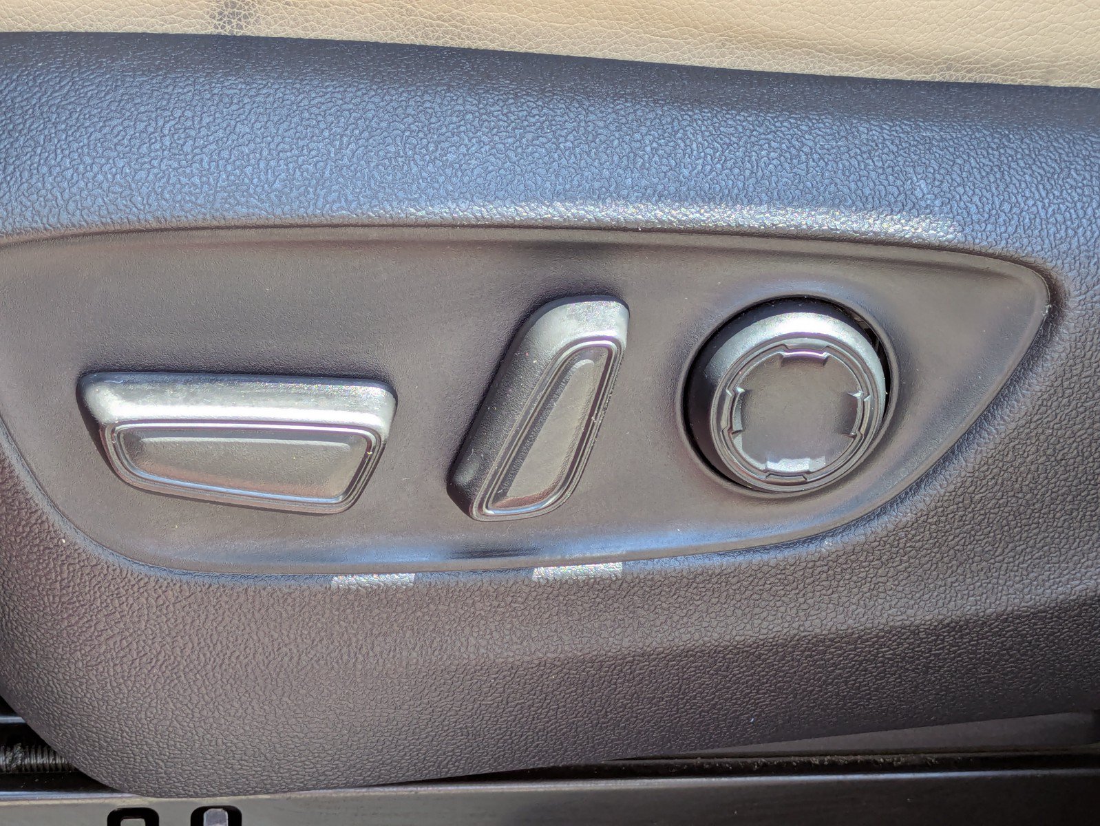Used 2022 Toyota Sienna XLE FWD image 18