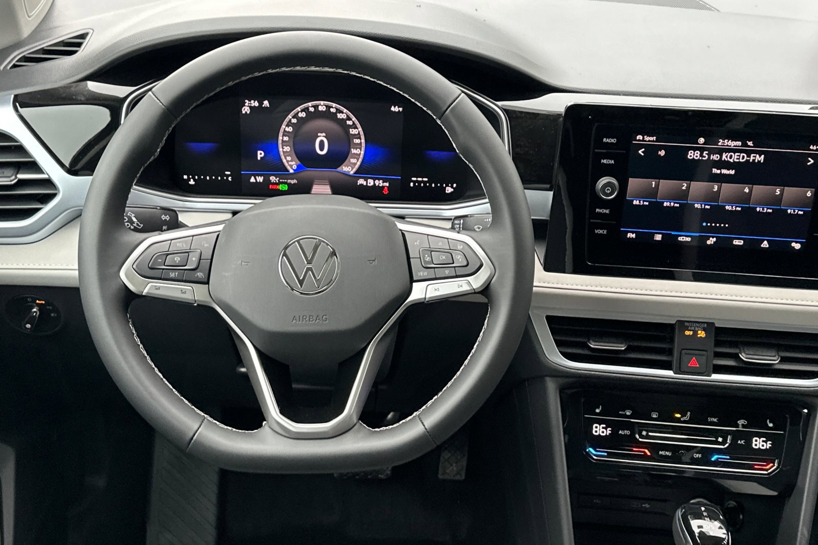 New 2026 Volkswagen Taos SE image 14