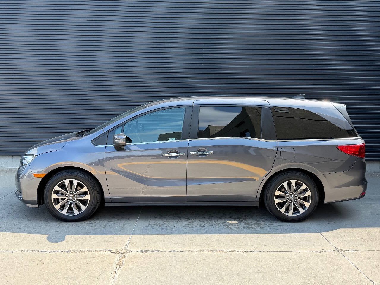 Used 2023 Honda Odyssey EX-L image 9
