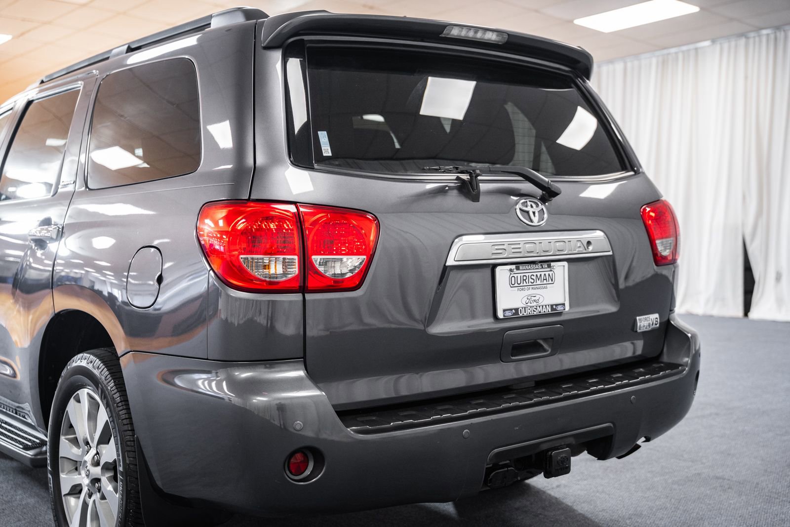 Used 2015 Toyota Sequoia Limited image 5