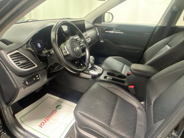 Used 2021 Kia Seltos SX w/ SX Sunroof Package AWD/4WD image 10