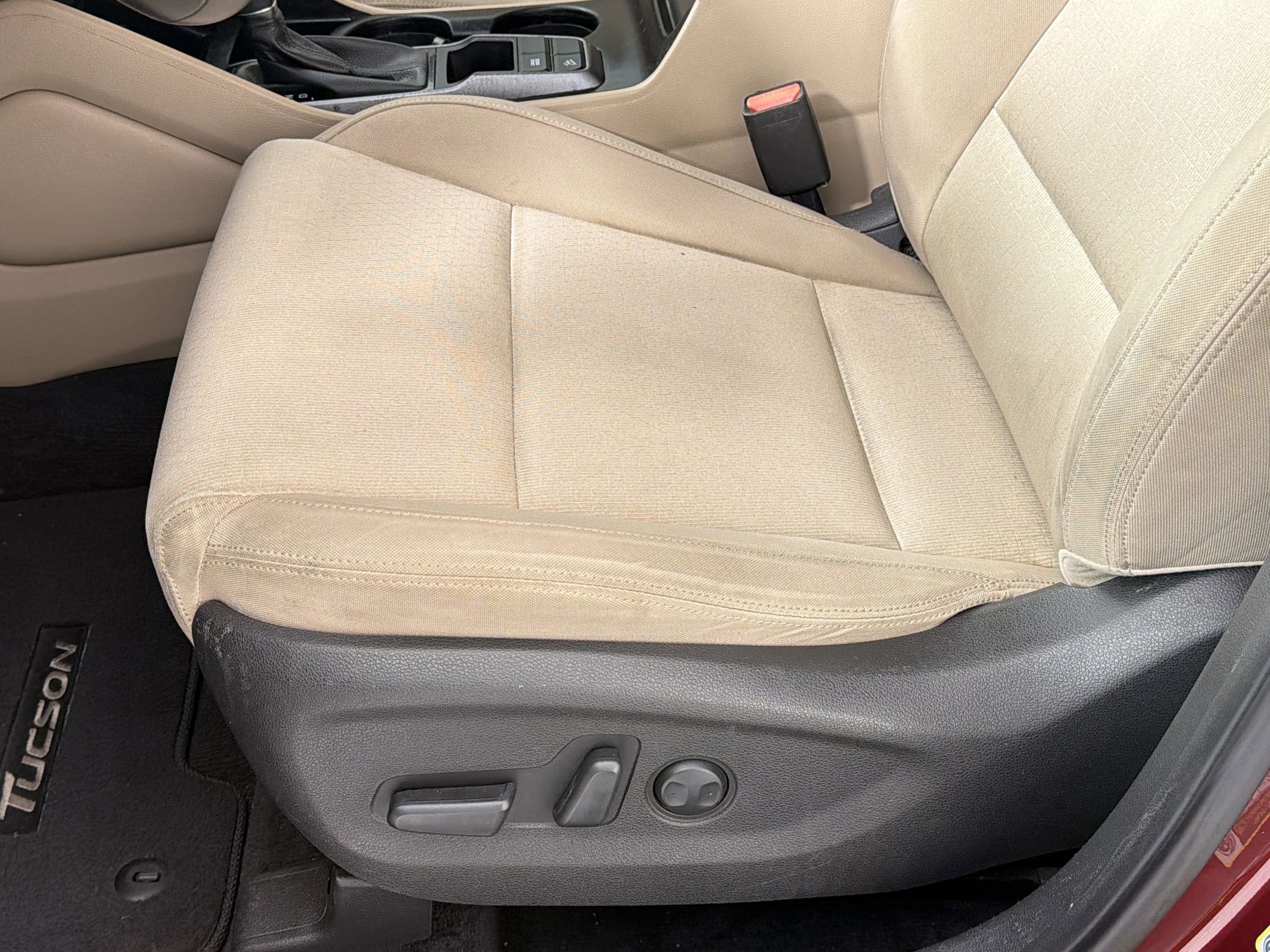 Used 2016 Hyundai Tucson Sport FWD image 14
