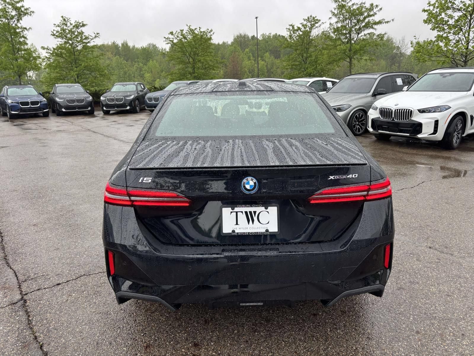 New 2026 BMW i5 eDrive40 w/ M Sport Package AWD/4WD image 26