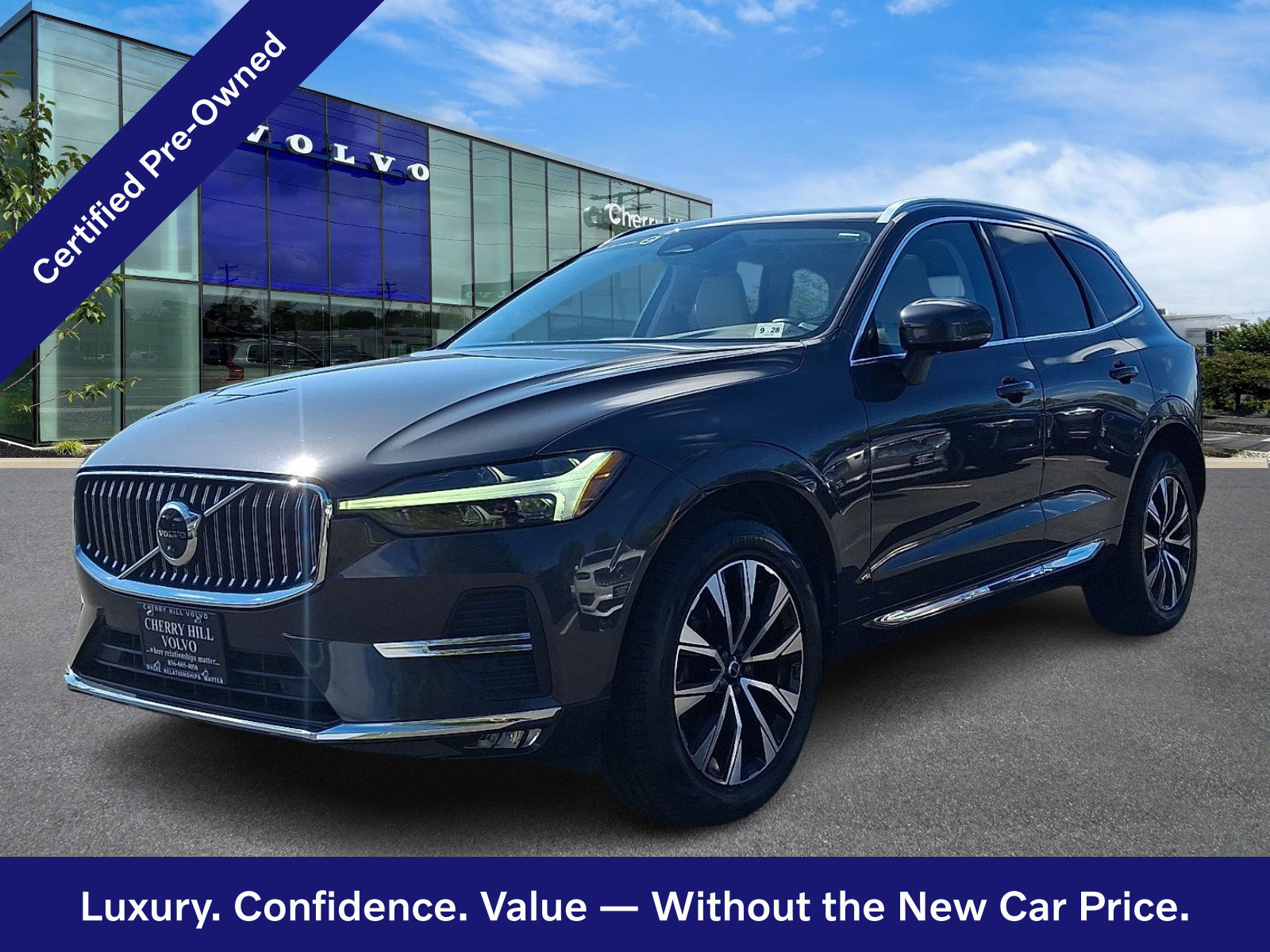 Certified 2023 Volvo XC60 B5 Plus w/ Climate Package AWD/4WD image 3