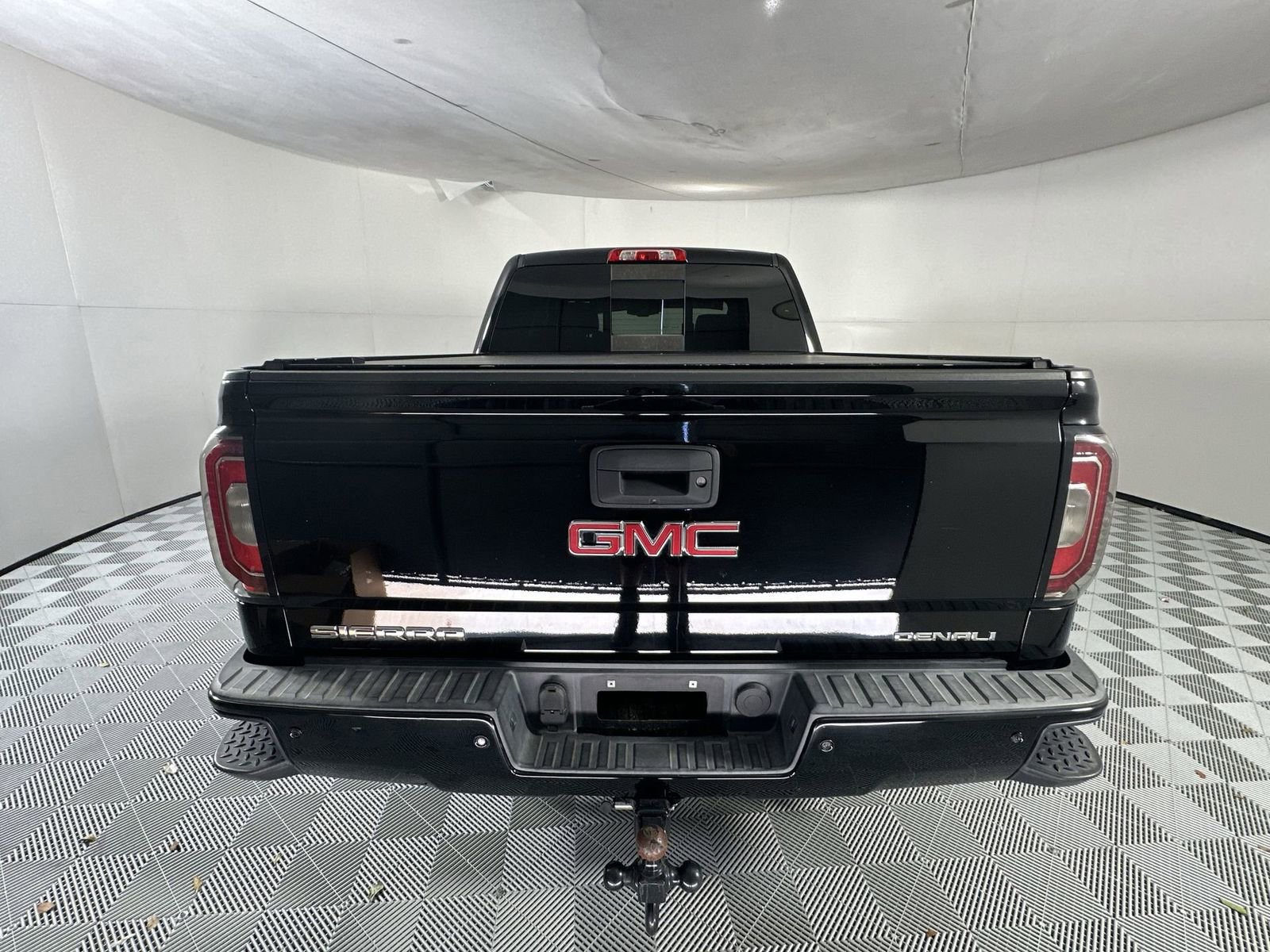 Used 2018 GMC Sierra 1500 Denali w/ Denali Ultimate Package AWD/4WD image 7