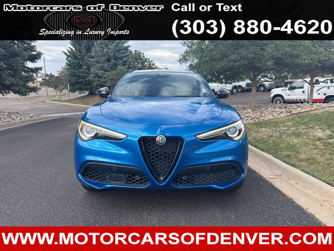 Used 2019 Alfa Romeo Stelvio Ti Sport w/ Quick Order Package 22S Sport AWD/4WD image 2