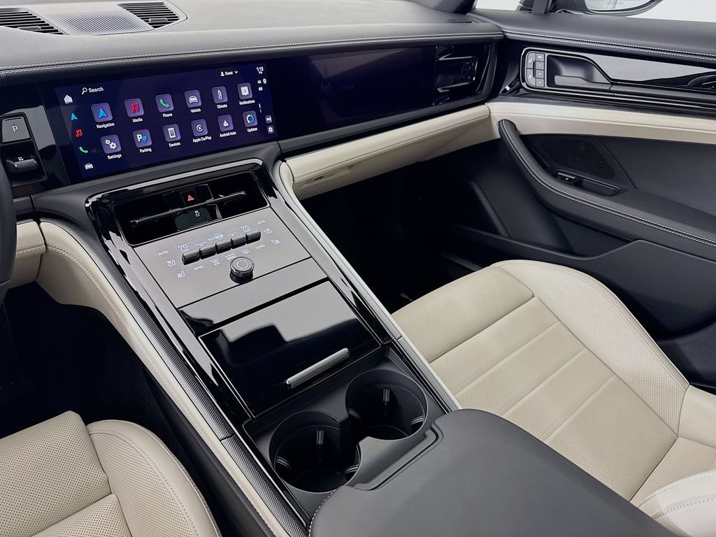 Certified 2025 Porsche Panamera 4 AWD/4WD image 25