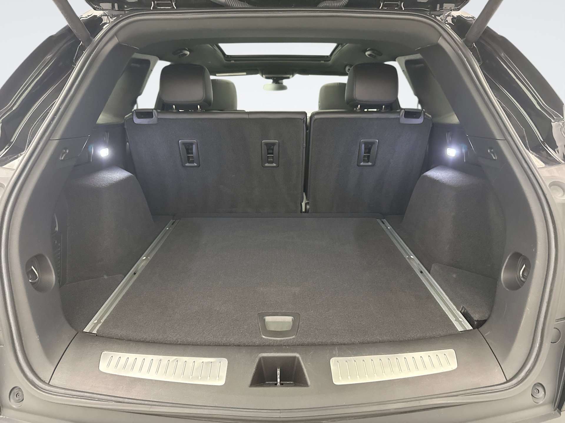 Used 2020 Cadillac XT5 Premium Luxury AWD/4WD image 23