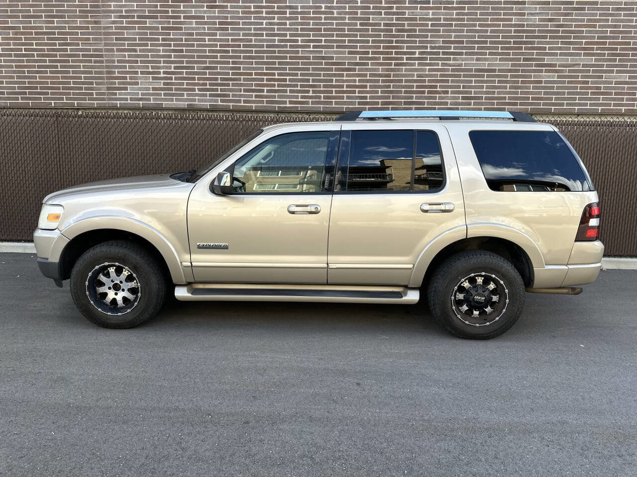 Used 2006 Ford Explorer Limited image 5