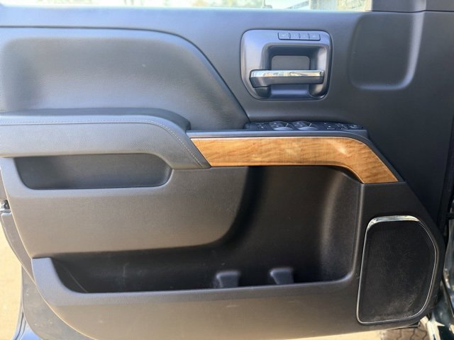 Used 2019 Chevrolet Silverado 2500 LTZ image 19