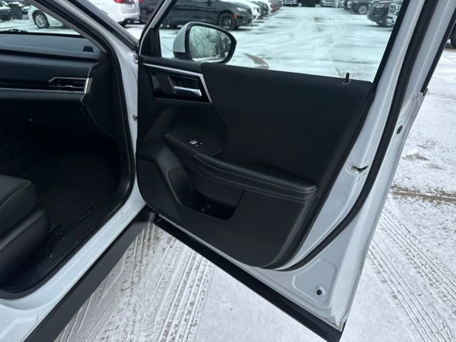 Used 2022 Mitsubishi Outlander ES image 11