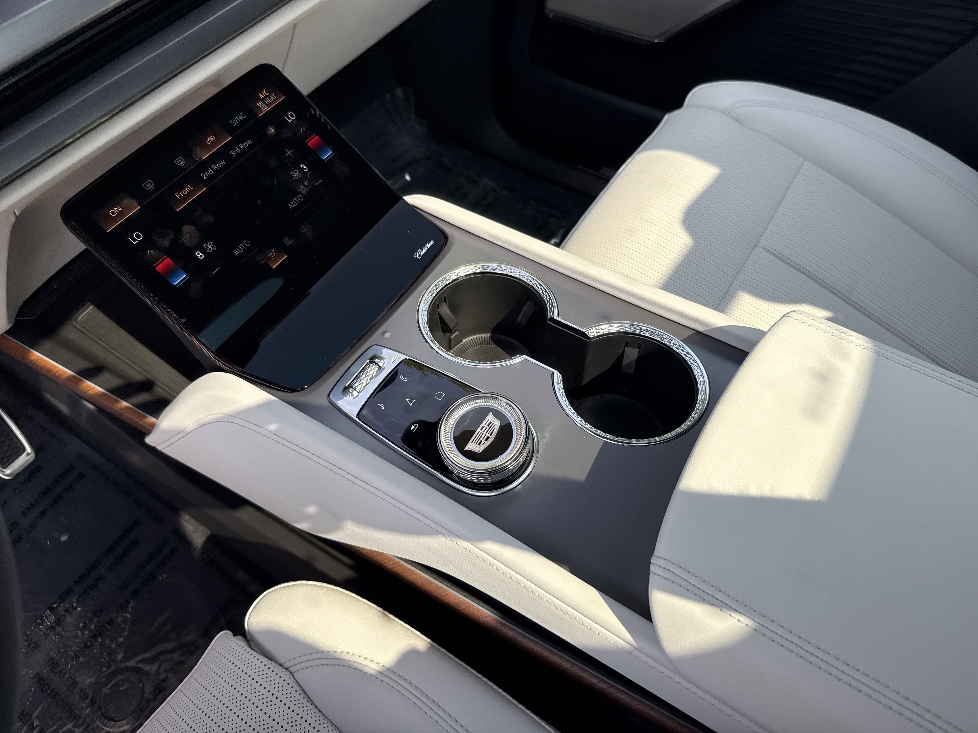 New 2026 Cadillac Vistiq Luxury image 13