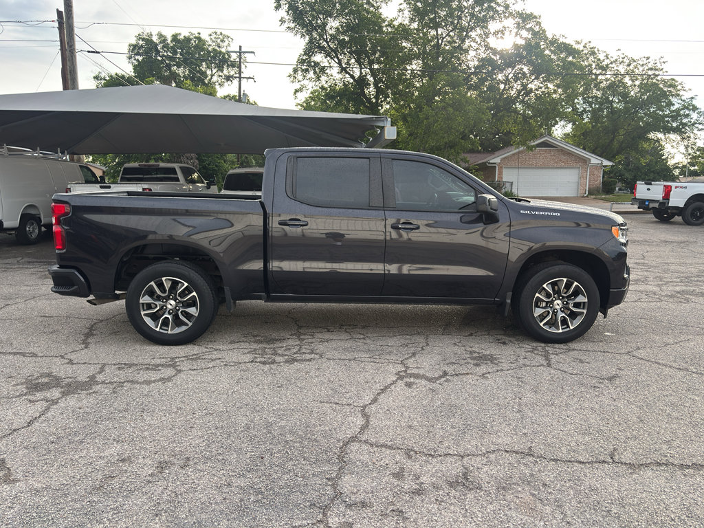 Used 2022 Chevrolet Silverado 1500 RST w/ Convenience Package II RWD image 4