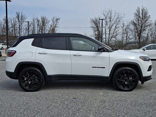 Used 2022 Jeep Compass Altitude w/ Convenience Group image 10