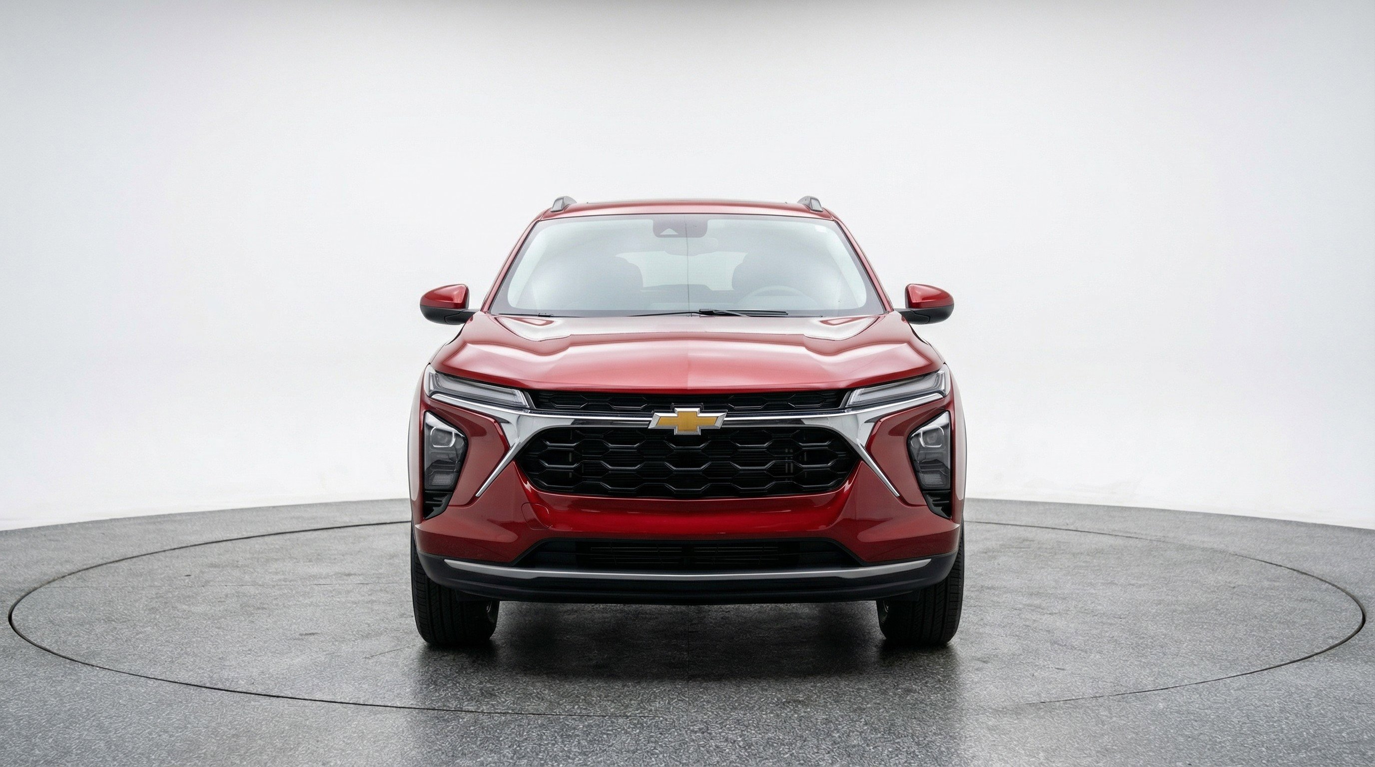 Used 2025 Chevrolet Trax LT FWD image 2