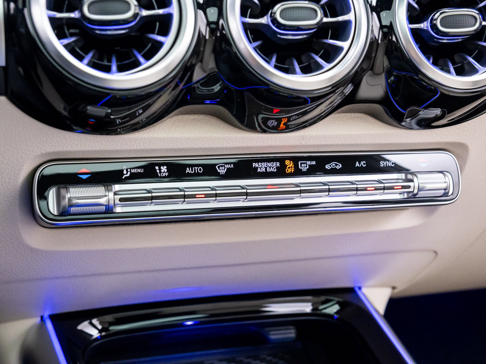 New 2026 Mercedes-Benz GLB 250 4MATIC image 26