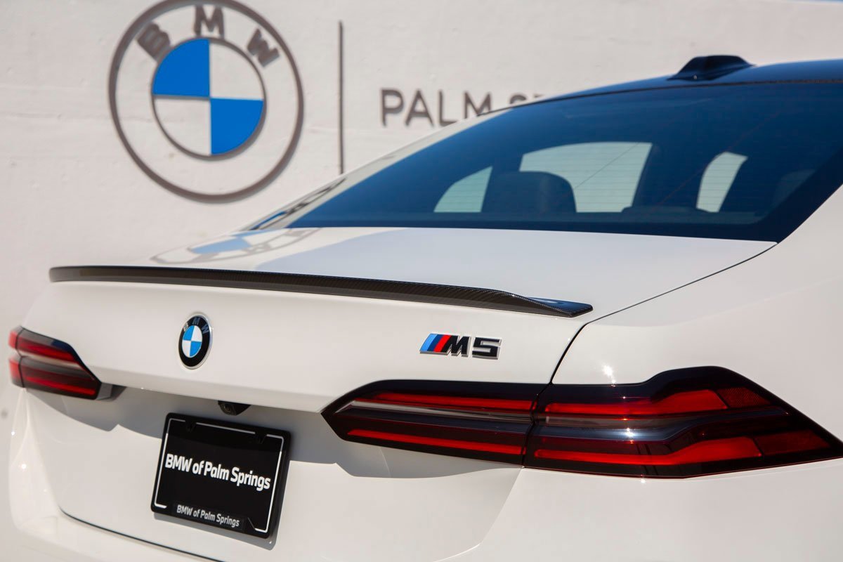 New 2026 BMW M5 image 10