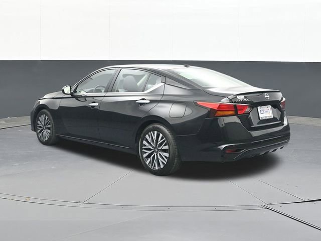 Used 2024 Nissan Altima 2.5 SV image 9