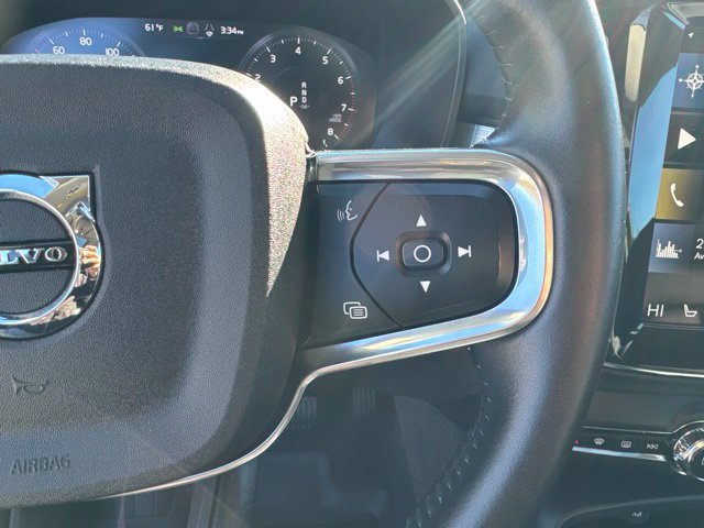 Used 2021 Volvo XC40 T5 Momentum w/ Premium Package AWD/4WD image 17