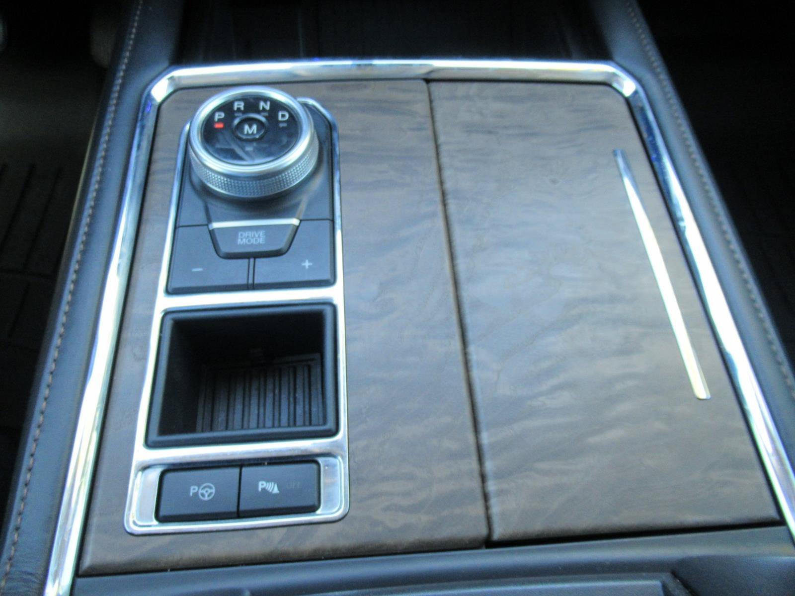 Used 2021 Ford Expedition Platinum RWD image 29