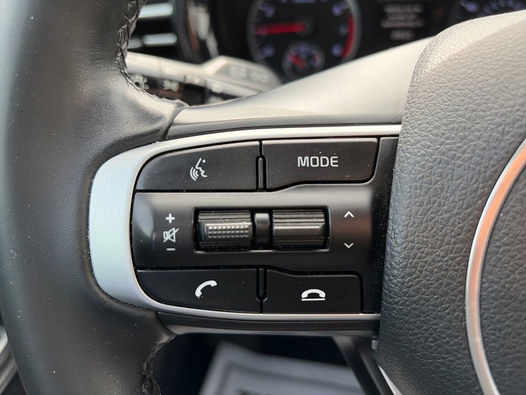 Used 2022 Kia K5 GT-Line FWD image 13