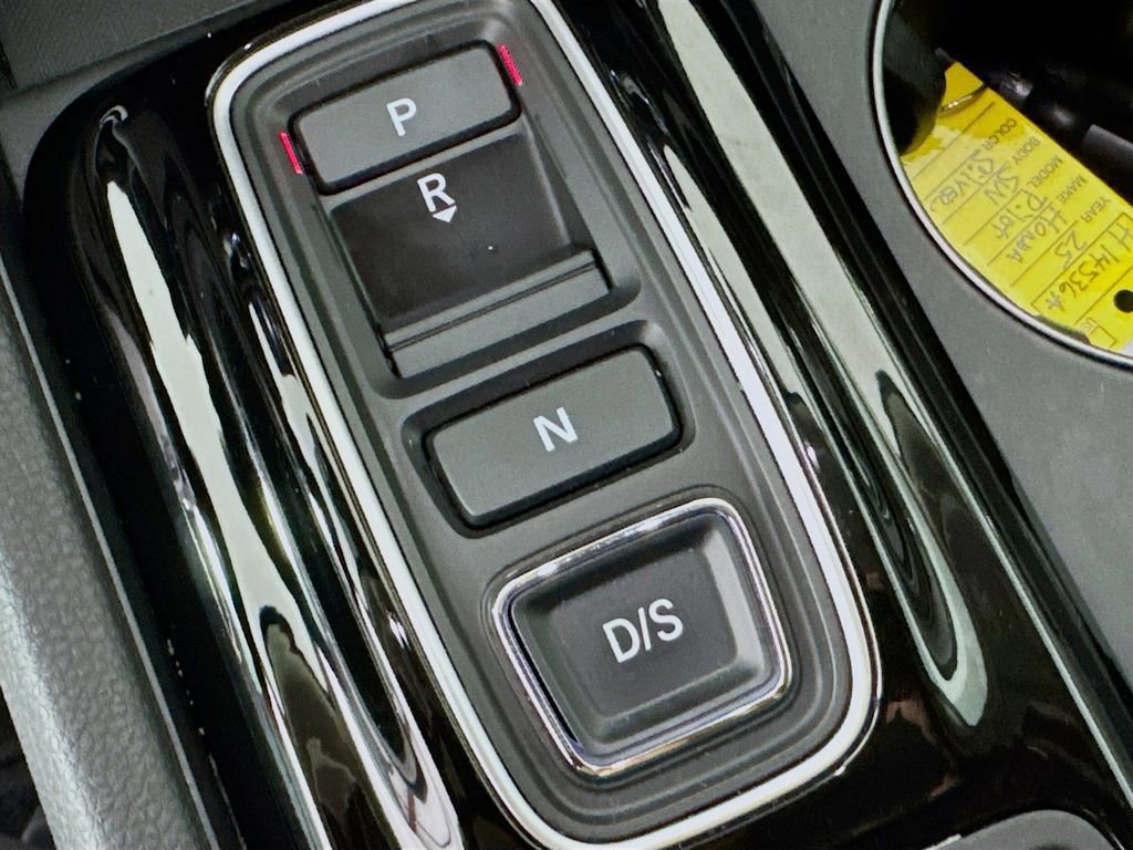 Used 2025 Honda Pilot EX-L image 22