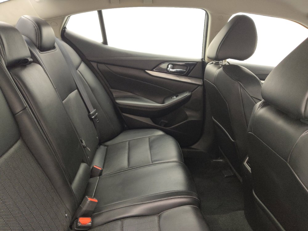 Used 2020 Nissan Maxima 3.5 SV w/ Floor Mat Group FWD image 19