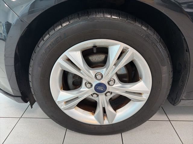 Used 2014 Ford Focus SE FWD image 11