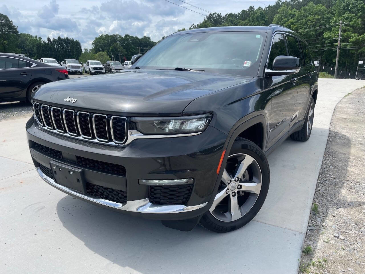 Used 2022 Jeep Grand Cherokee L Limited AWD/4WD image 3