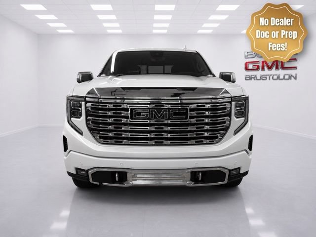 Used 2024 GMC Sierra 1500 Denali w/ Technology Package AWD/4WD image 2