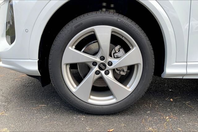 New 2025 Audi Q5 Premium Plus image 11