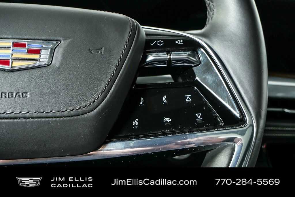Used 2025 Cadillac Escalade Sport Platinum AWD/4WD image 12