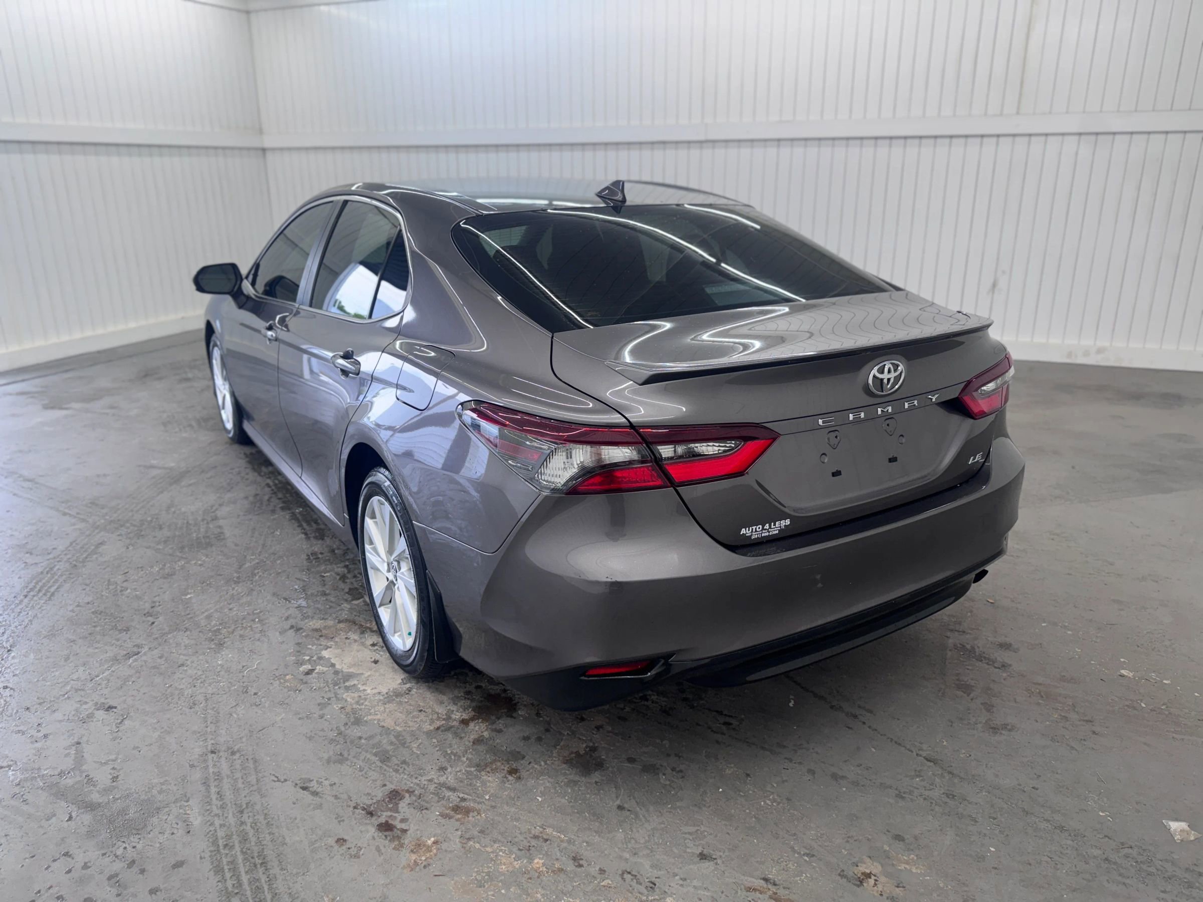 Used 2023 Toyota Camry LE image 7