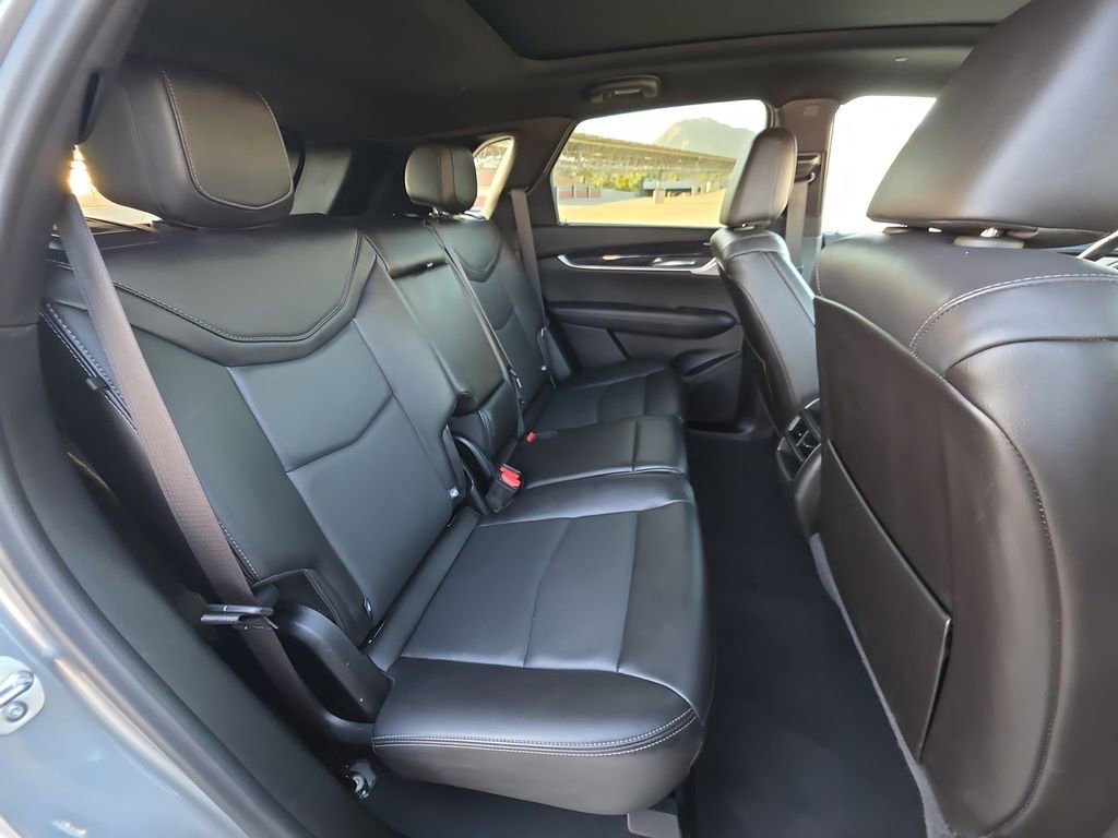 Used 2025 Cadillac XT5 Premium Luxury image 28