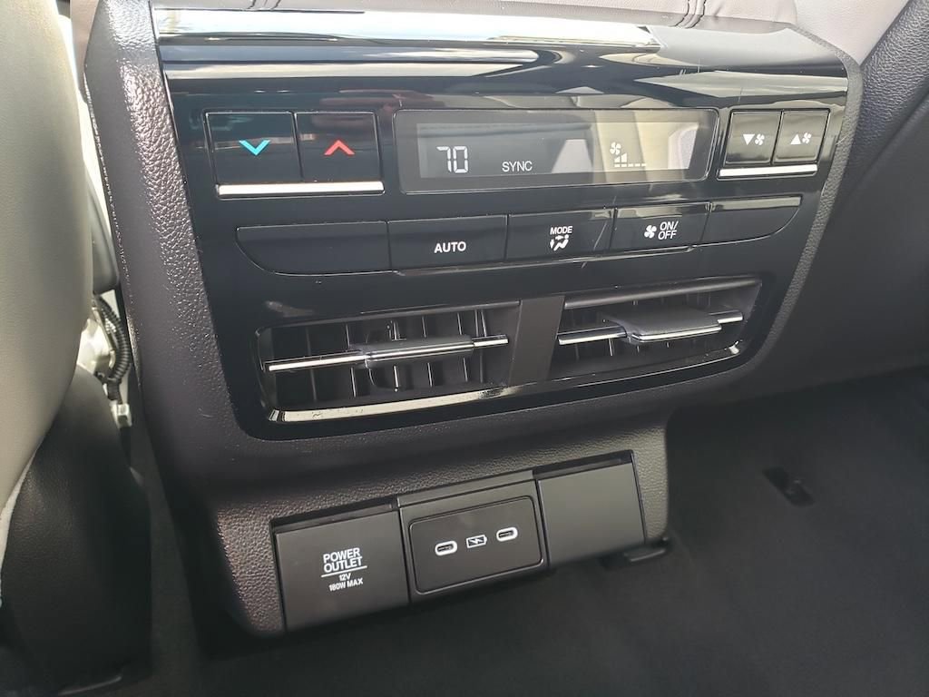 Certified 2025 Acura MDX SH-AWD w/ Technology Package image 12