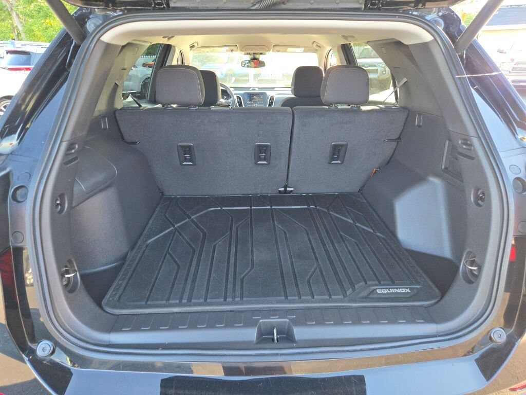 Certified 2024 Chevrolet Equinox LT w/ LPO, Floor Liner Package FWD image 19