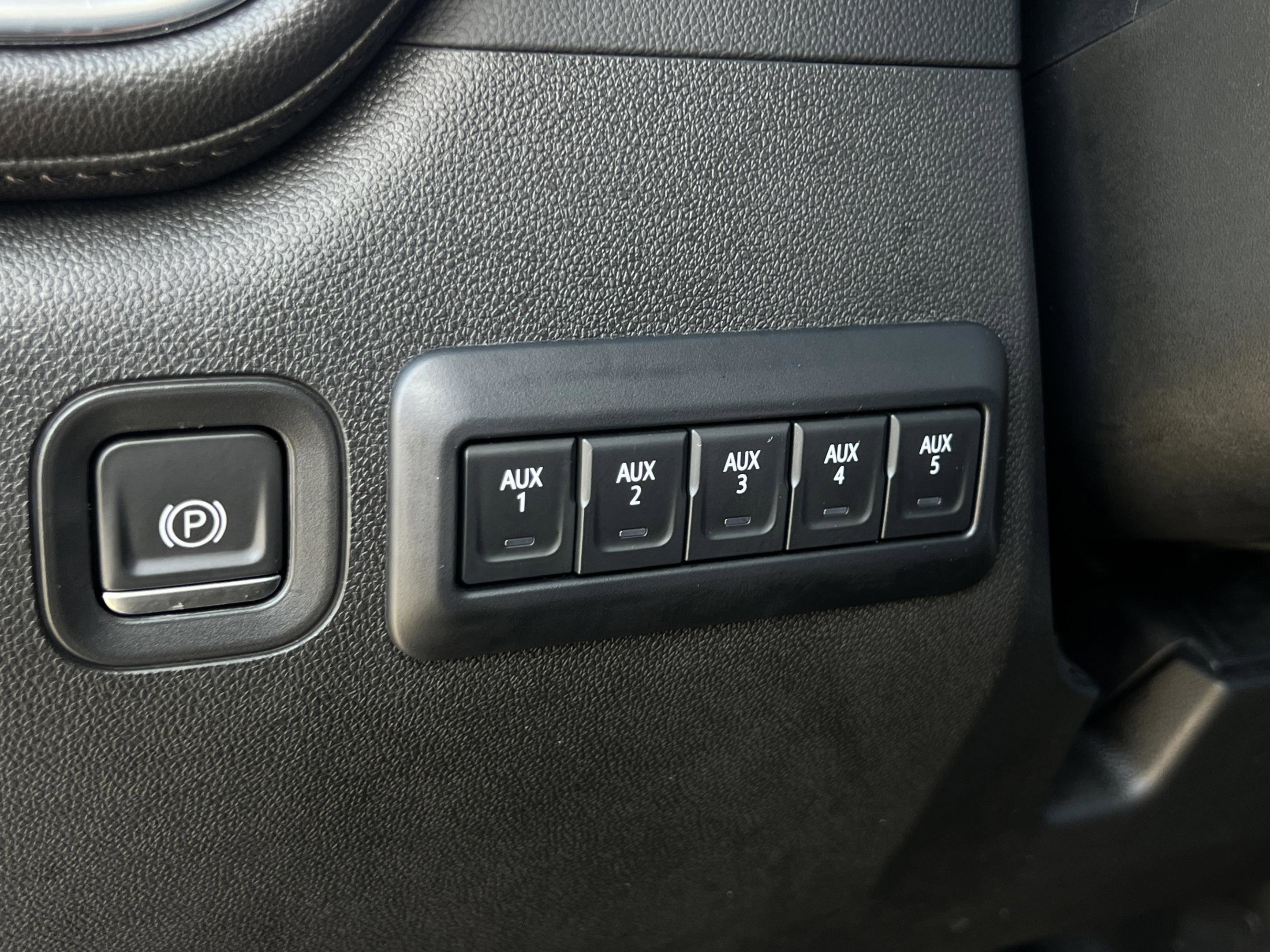 Used 2023 Chevrolet Silverado 2500 LTZ w/ LTZ Premium Package image 25