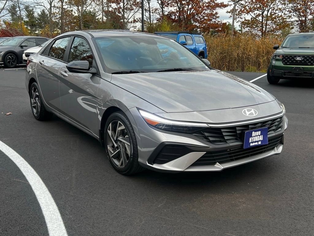 Used 2025 Hyundai Elantra Sport