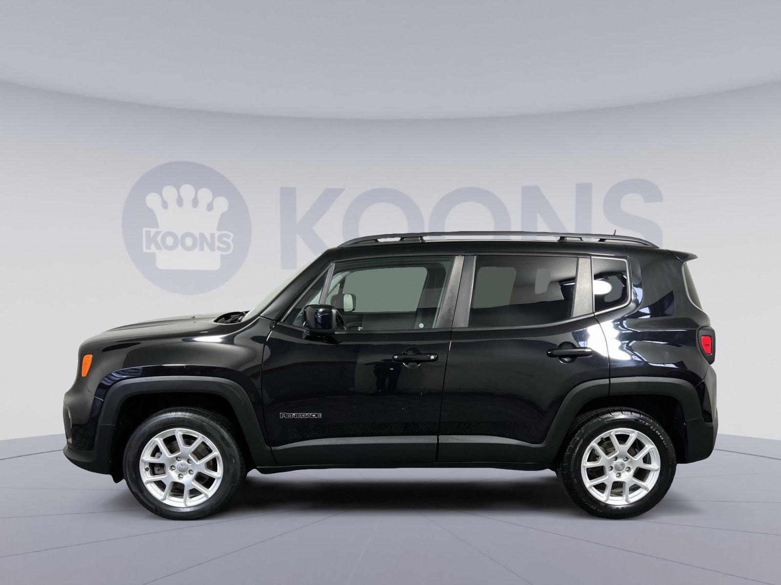 Used 2020 Jeep Renegade Latitude AWD/4WD image 7