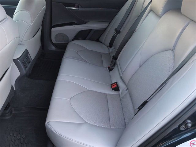 Used 2018 Toyota Camry XSE image 23